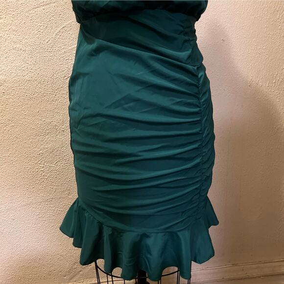 Area Stars Halter Neck Ruched Mini Dress in Green Size M - Picture 5 of 13